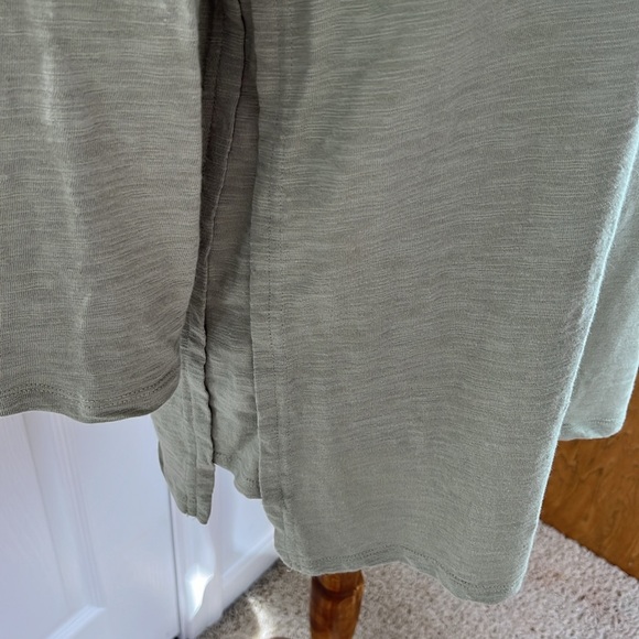 Chico’s Size 2 (Large) 3/4 Sleeve Tunic - Picture 3 of 9